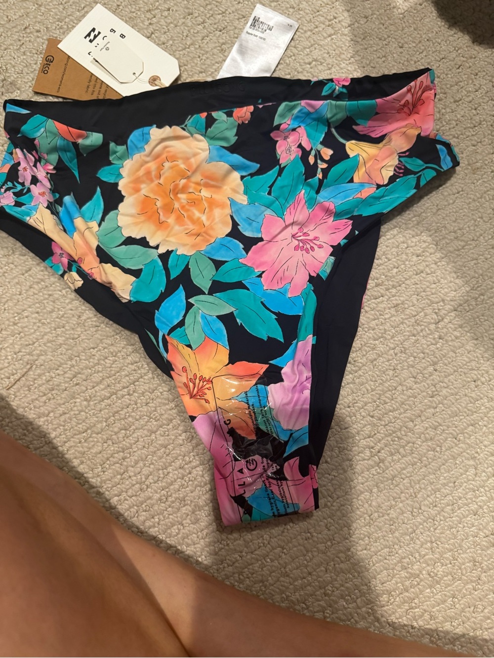New with tags Billabong reversible High rise bikini Bottoms - Vibrant Multi